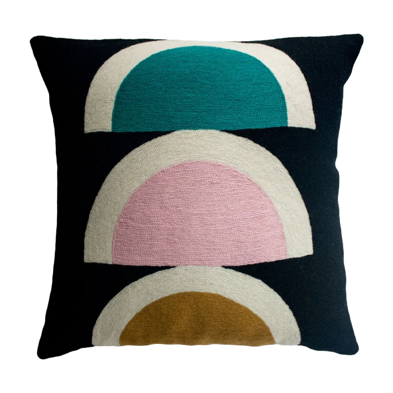 VIOLA BLACK PILLOW