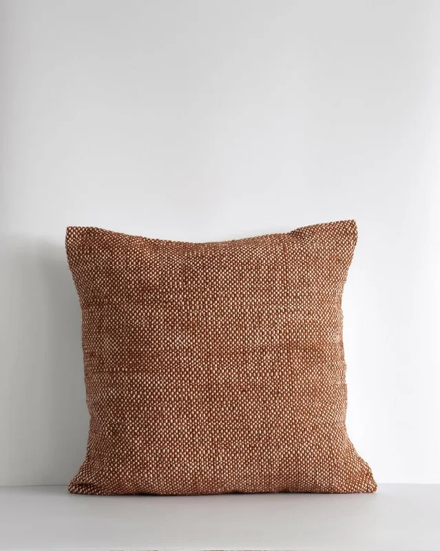 © Jasper outdoor cushion tobacco