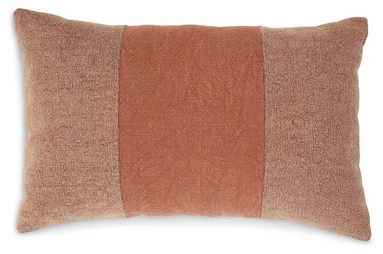 Dovinton Spice Pillow (Set of 4)