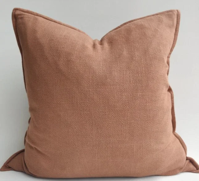 © Herringbone woven cushion rust